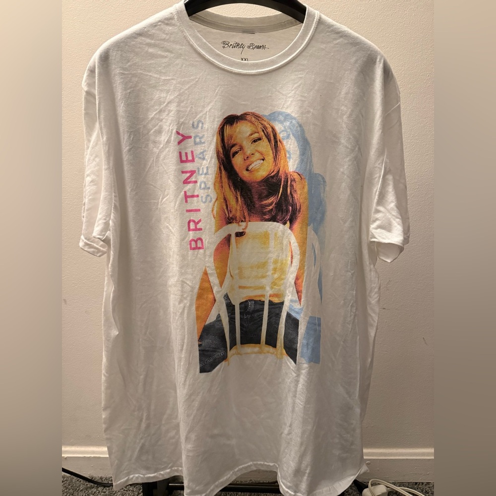 ⭐️ 3/$20 NWOT Britney Spears Official Merch Graphic Tee T-Shirt Unisex Size XXL
